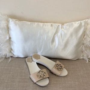 Tory Burch Tan Sandals Size 11M